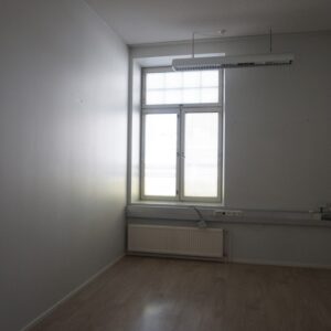 <h3>Käsityöläiskatu 9, Turku<br> 169 m², 3.042 €/kk</h3> - Image 2