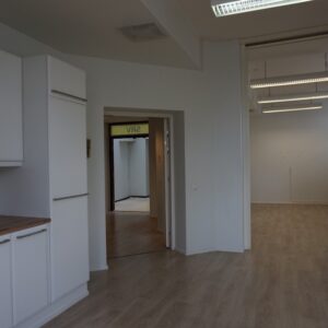 <h3>Käsityöläiskatu 9, Turku<br> 169 m², 3.042 €/kk</h3> - Image 6